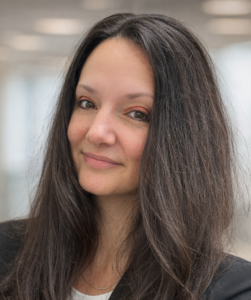 Yolande headshot